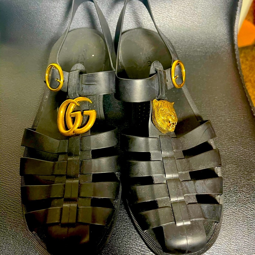 New Gucci men’s rubber Sandal without tag